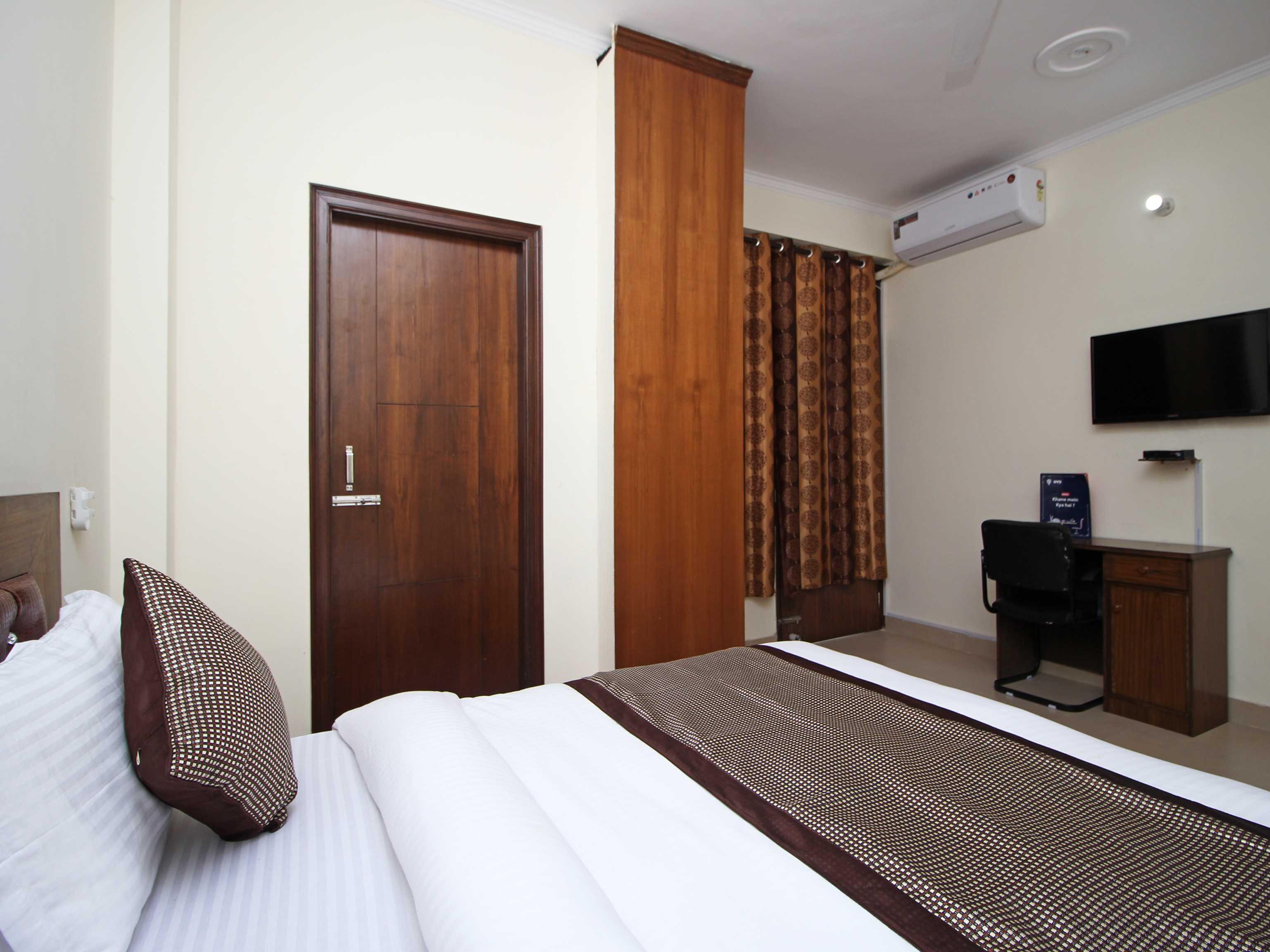 Hotel O Surya Palace New Delhi Exterior photo