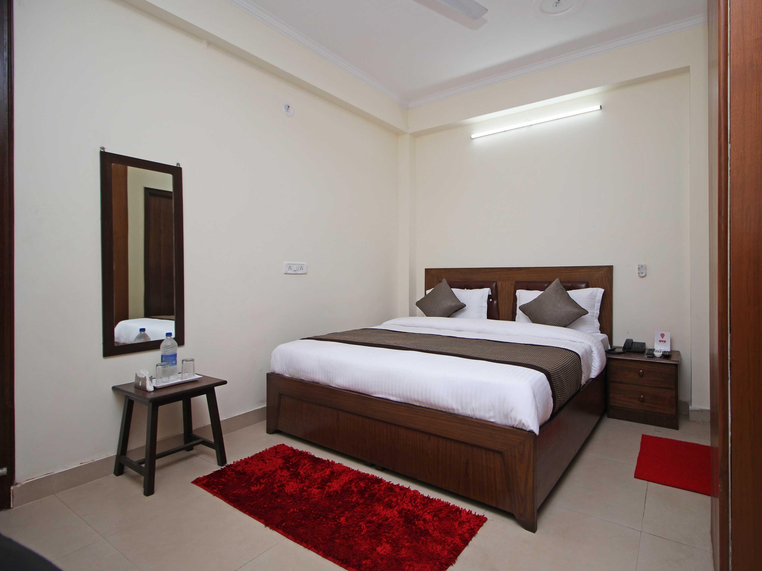 Hotel O Surya Palace New Delhi Exterior photo