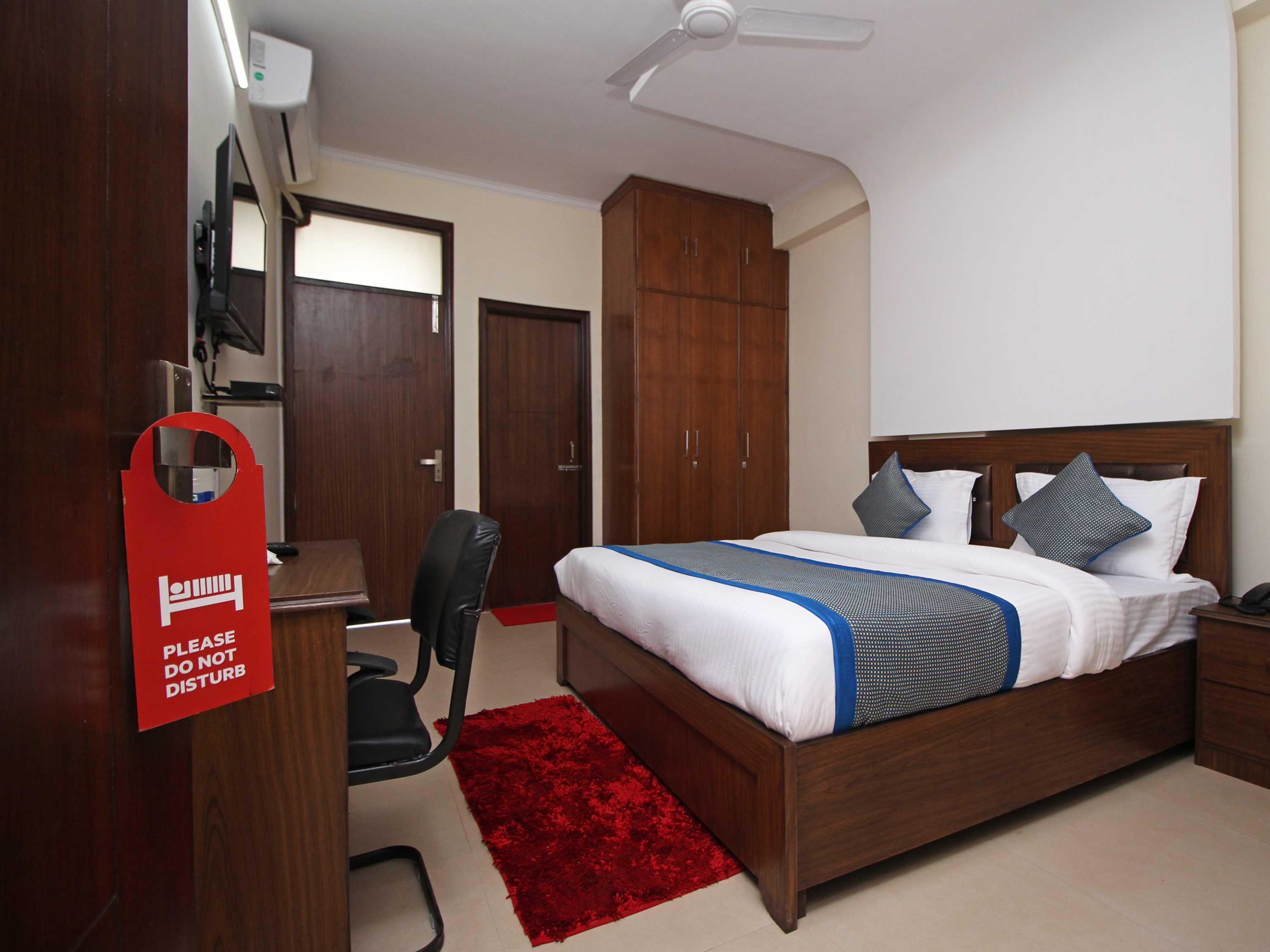 Hotel O Surya Palace New Delhi Exterior photo
