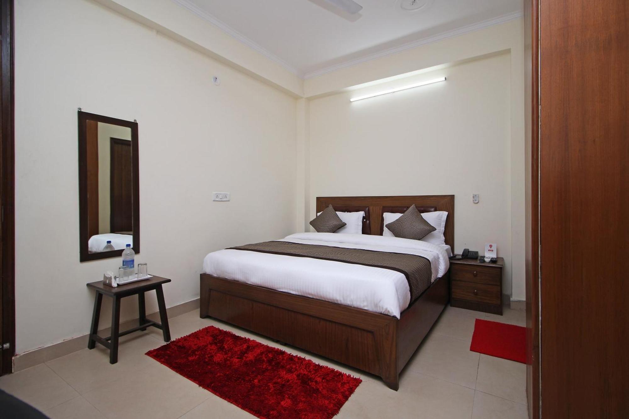 Hotel O Surya Palace New Delhi Exterior photo