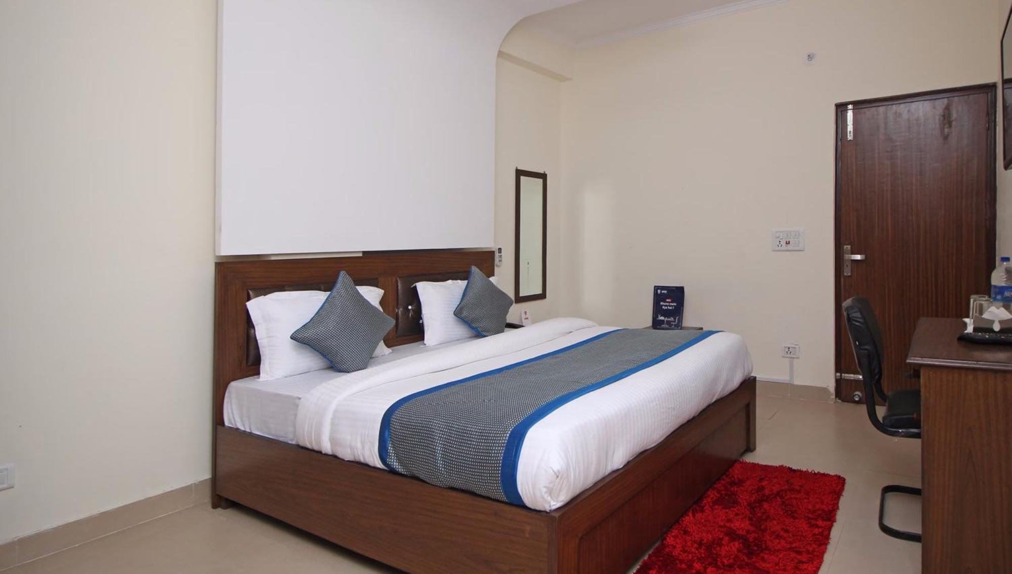 Hotel O Surya Palace New Delhi Exterior photo