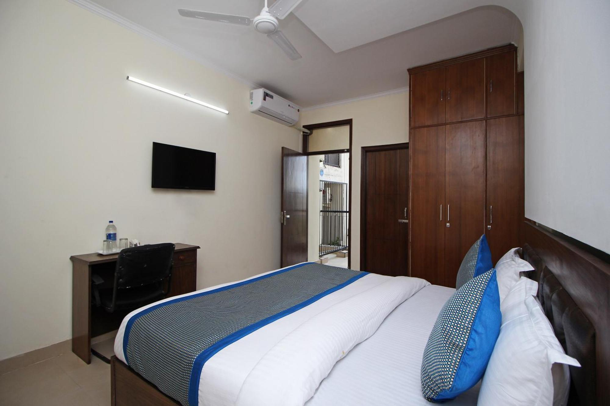Hotel O Surya Palace New Delhi Exterior photo