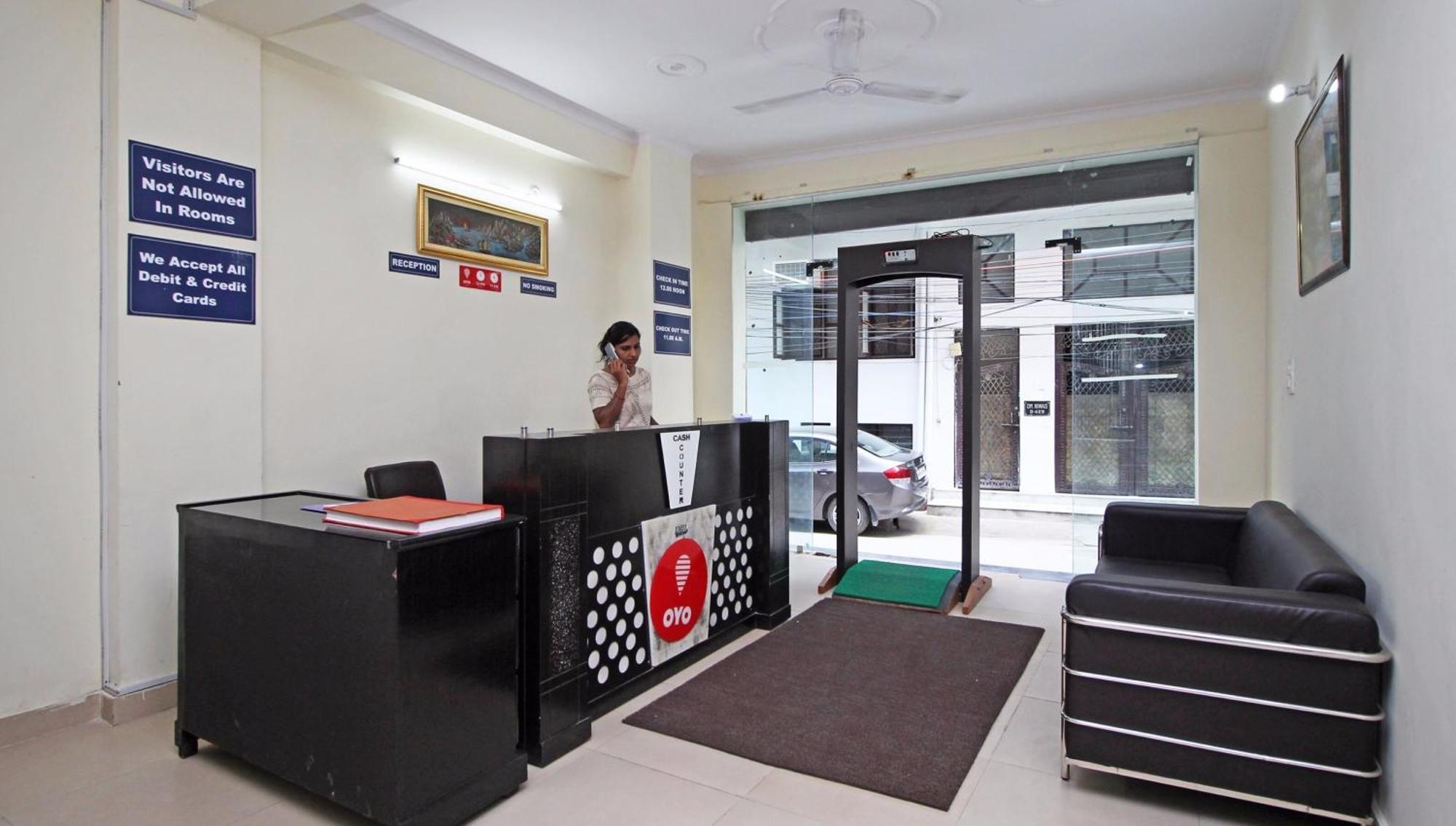 Hotel O Surya Palace New Delhi Exterior photo